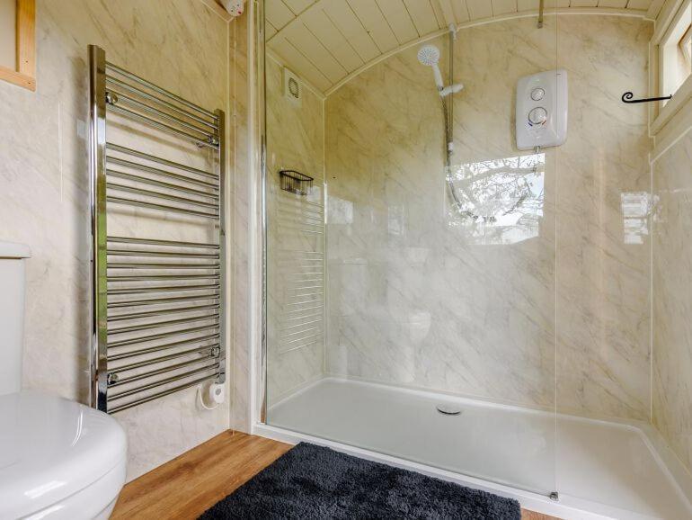 Ewe Retreat Shepherds Hut Херефорд Экстерьер фото